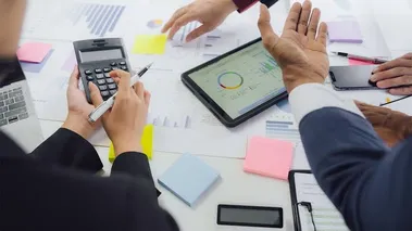Sự thật về ngành Kế toán mà bạn cần biết: Có thực sự &#8220;khô khan và nhàm chán&#8221;?